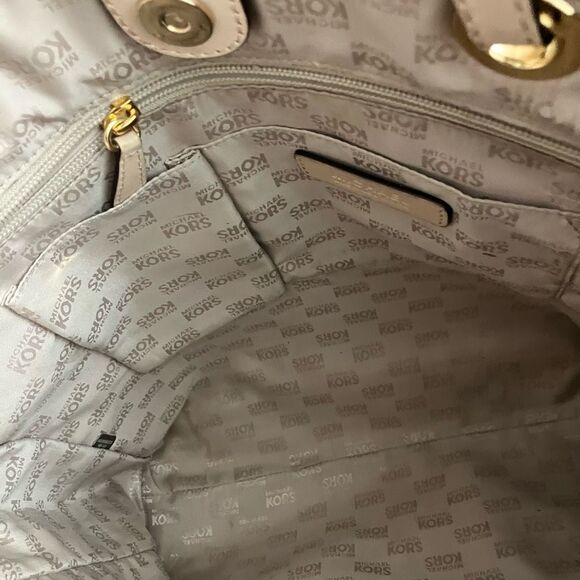 Michael Kors Large Carry-All / NWOT - Picture 8 of 9